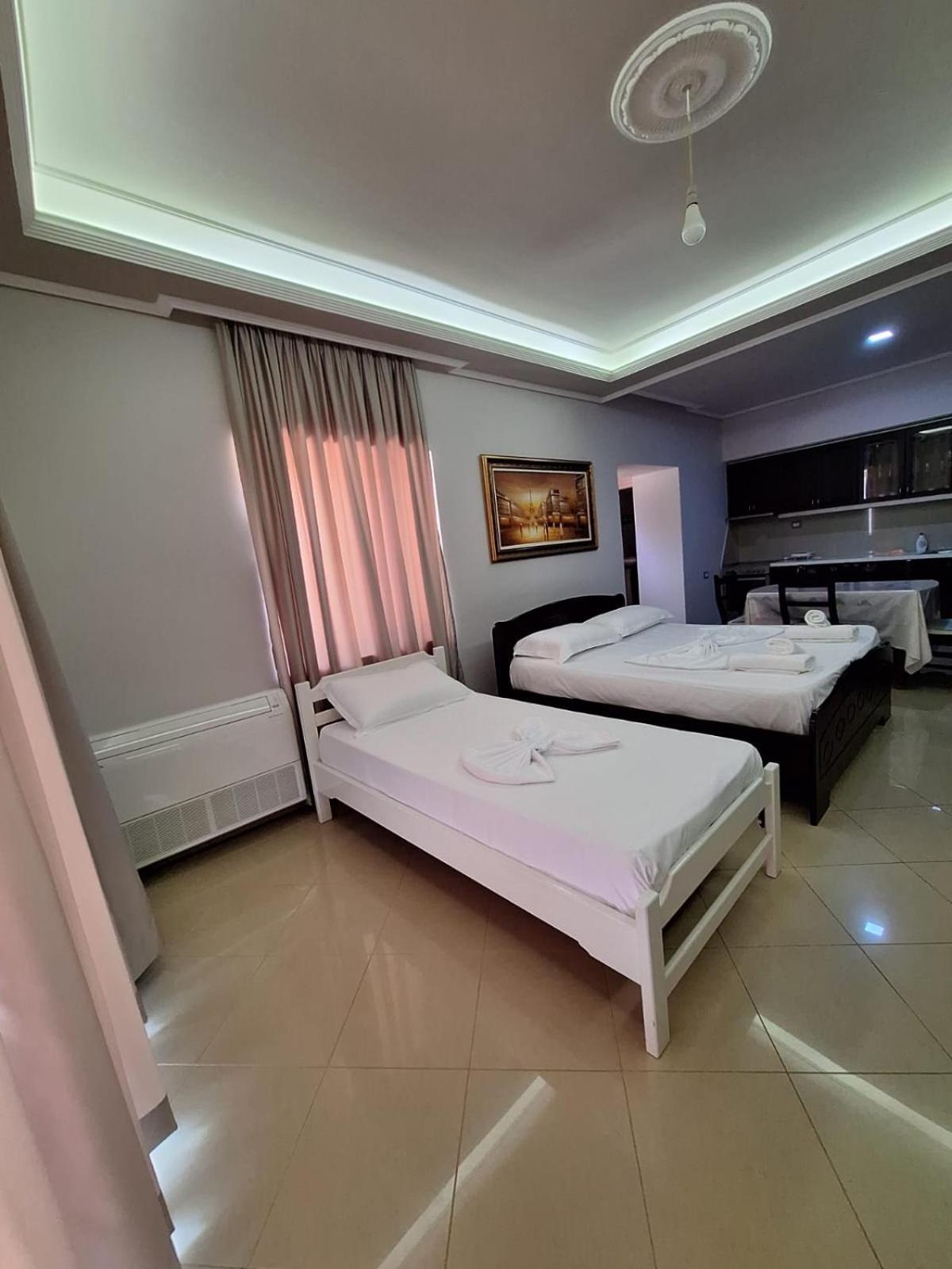 Keli Apartments Ксаміл Екстер'єр фото